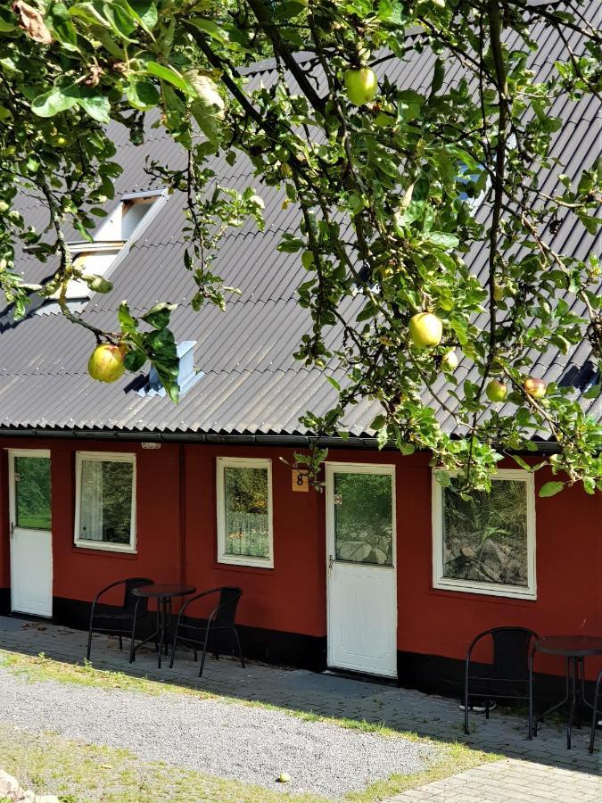Pyttegarden Apartments Gudhjem Esterno foto