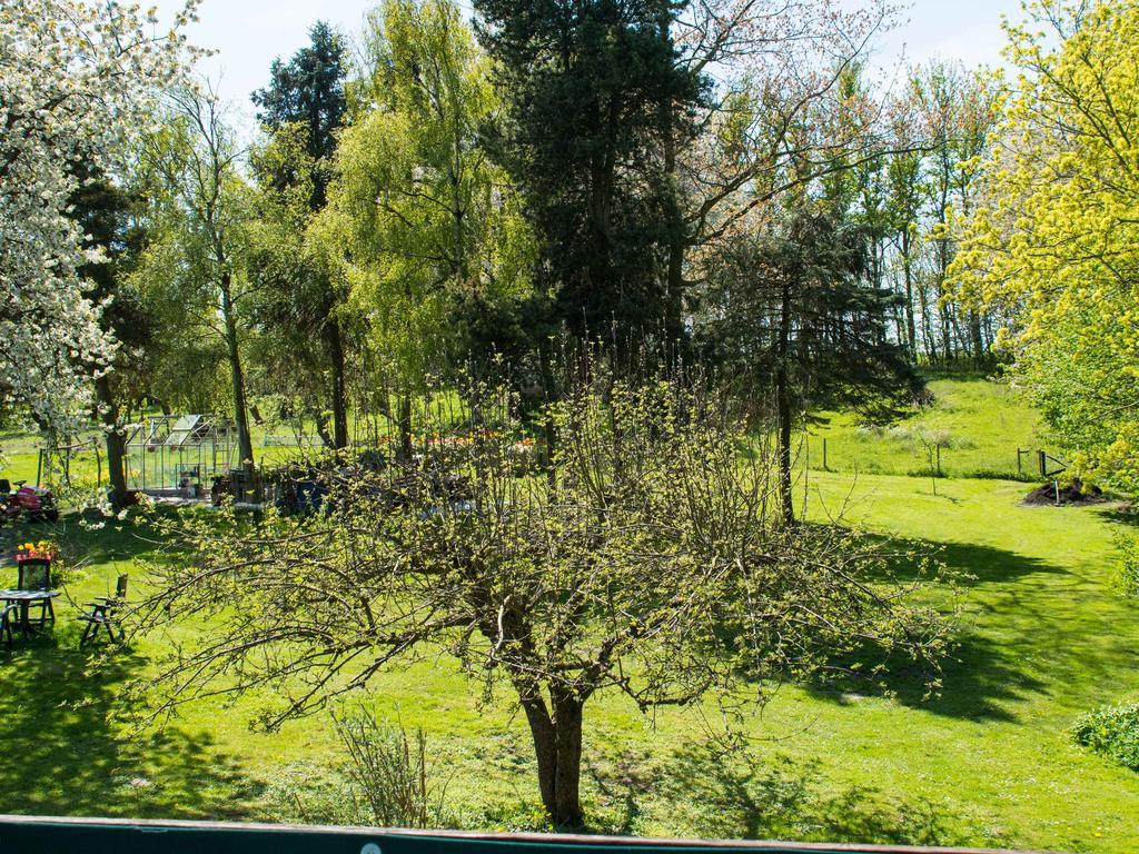 Pyttegarden Apartments Gudhjem Esterno foto